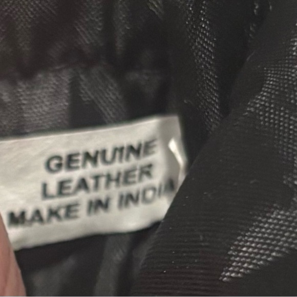 Marshal Leather Crossbody - Picture 6 of 8